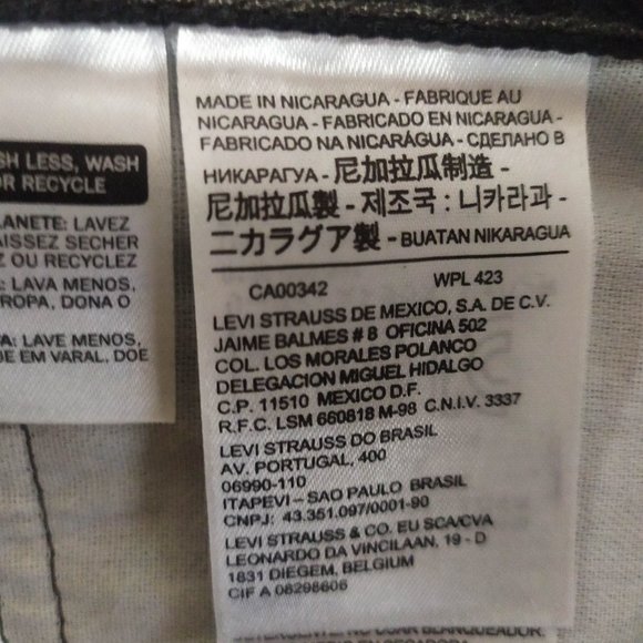 Like new Levi’s Men 550 Black Denim Jeans Size 50 waist by 30 - Picture 10 of 13